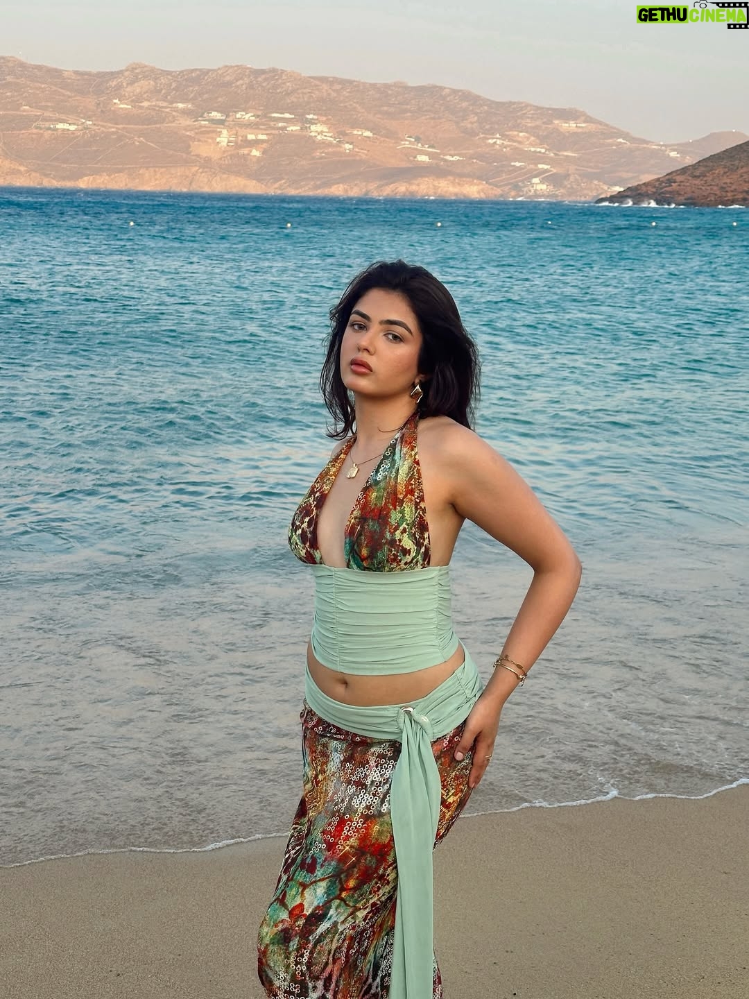 Natallia Aroraa - 3 Likes - guess the temp 🪼🥥🐚🌊