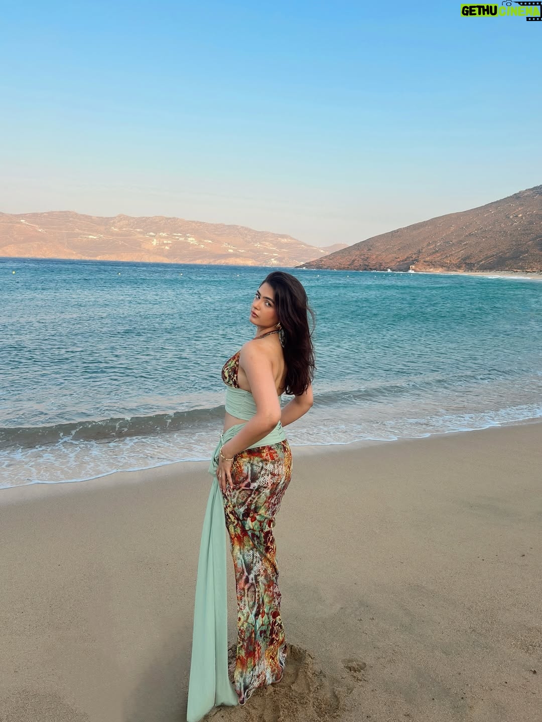Natallia Aroraa - 3 Likes - guess the temp 🪼🥥🐚🌊