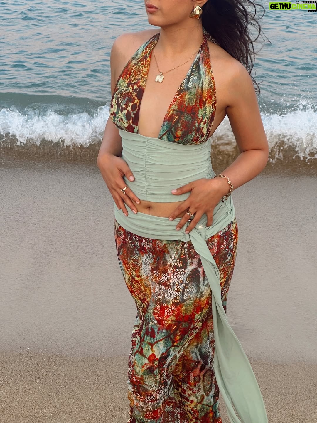 Natallia Aroraa - 3 Likes - guess the temp 🪼🥥🐚🌊