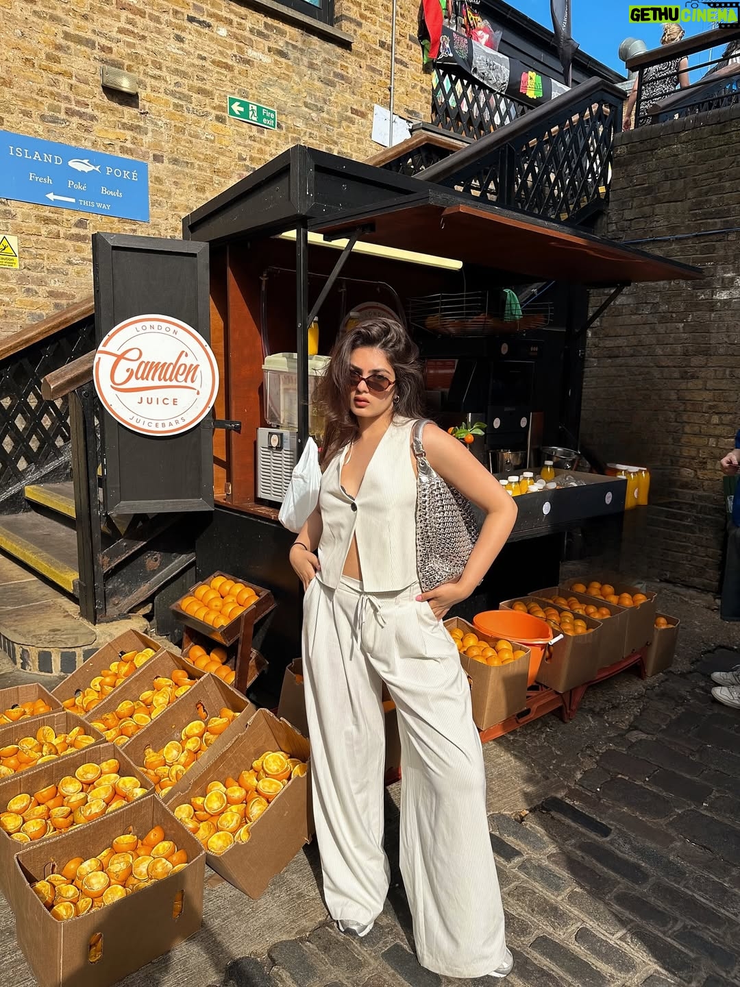 Natallia Aroraa - 3 Likes - lemonade on a sunny day with a side of pinky🧃