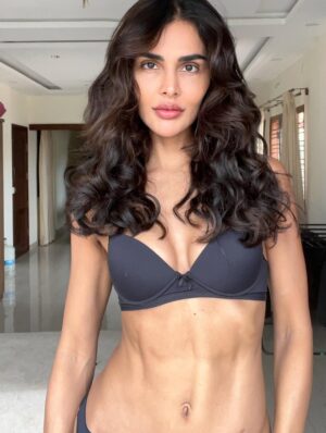 Nathalia Kaur Instagram - Fresh 📸