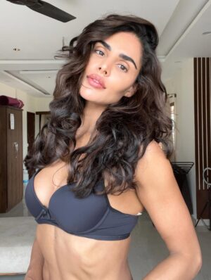 Nathalia Kaur Instagram - Fresh 📸