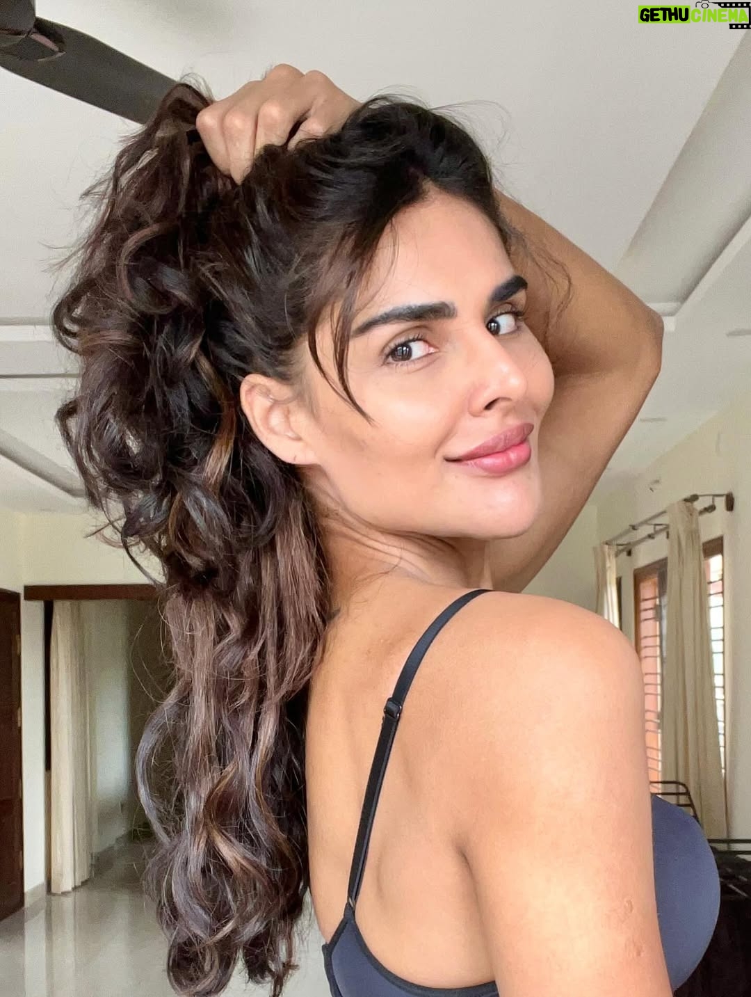 Nathalia Kaur - 6.4K Likes - Fresh 📸