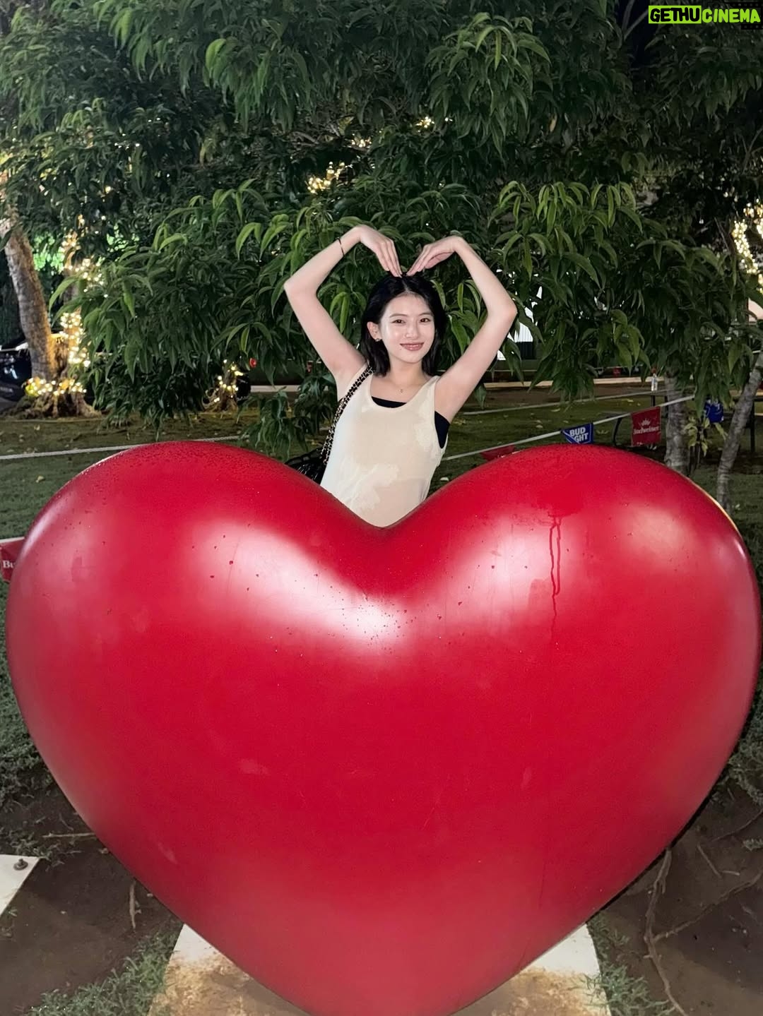 Natsuki Deguchi - 288.1K Likes - 24さいになったよ〜✌︎

たくさんのお祝いほんとにありがとうございます🥹
ほーっんとに感謝の気持ちでいっぱいです。。

出口24才も自分らしく、
いっぱい食べて、いっぱい笑ってハッピーに過ごしたいと思います‼︎