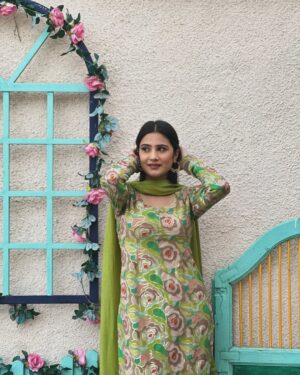 Navjot Kaur Gill Instagram - Shoni kudi🫣