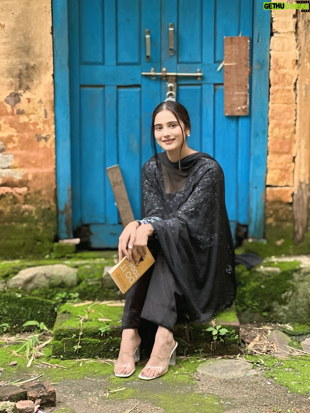 Navjot Kaur Gill - 1.8K Likes - 📖