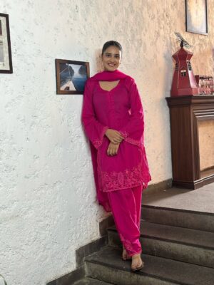 Navjot Kaur Gill Instagram - 💕