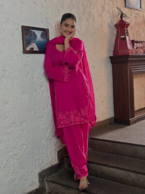 Navjot Kaur Gill Instagram - 💕