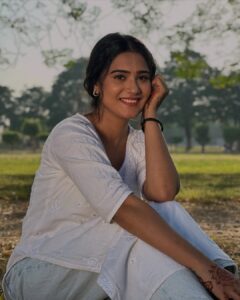 Actress Navjot Kaur Gill HD Photos and Wallpapers May 2025