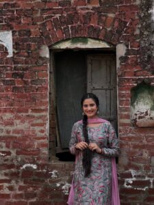 Actress Navjot Kaur Gill HD Photos and Wallpapers June 2025