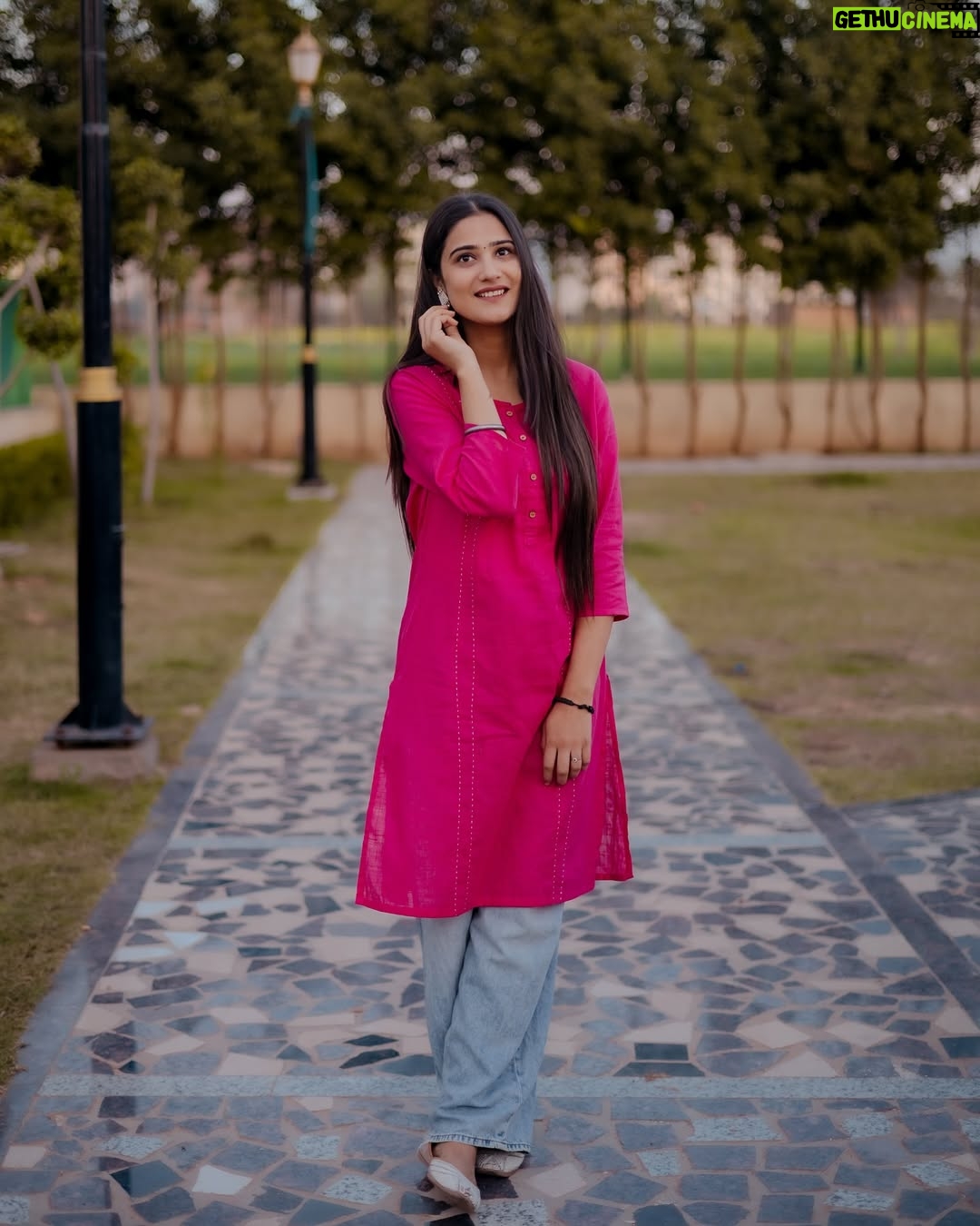 Navjot Kaur Gill - 4.6K Likes - 🩷