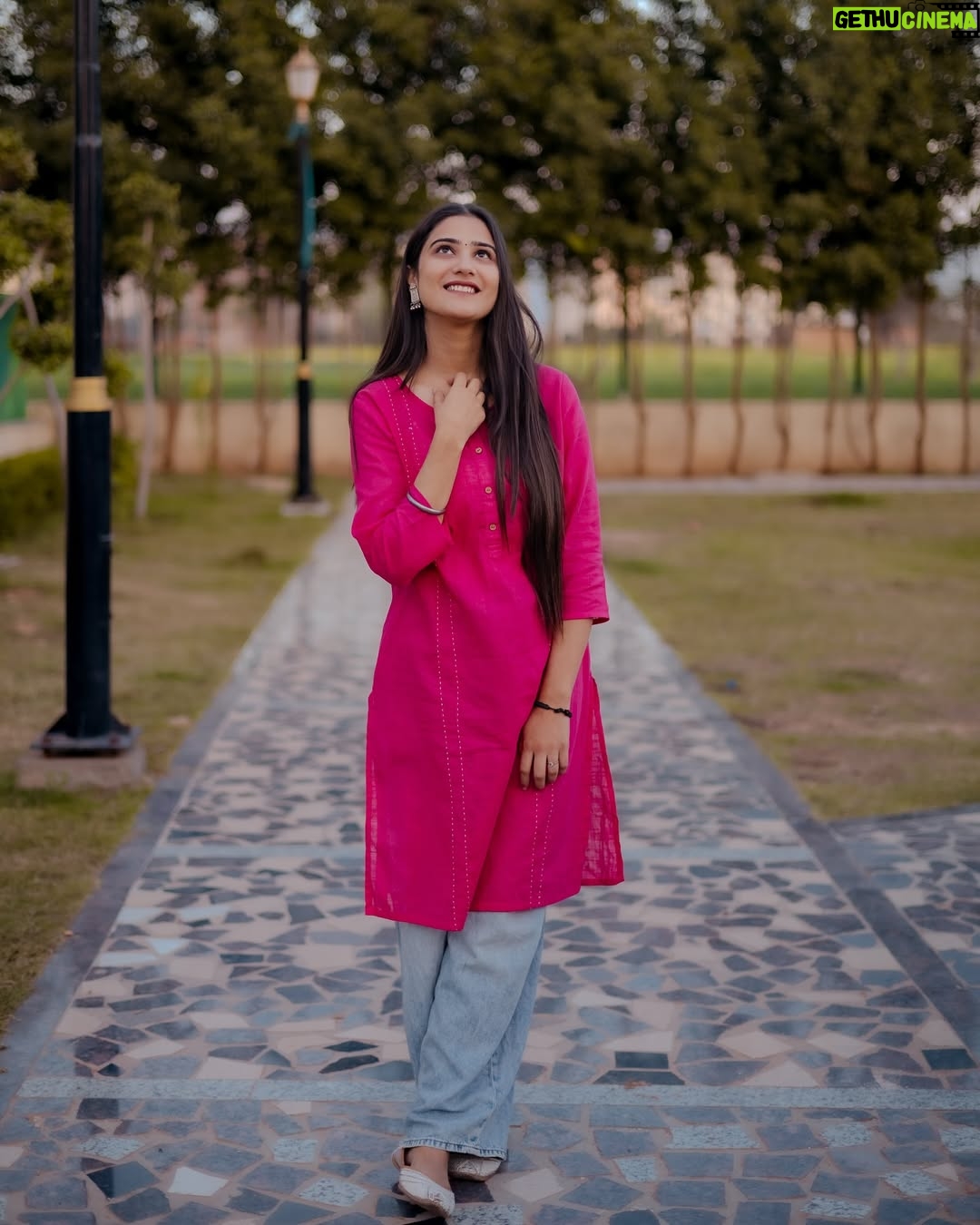 Navjot Kaur Gill - 4.6K Likes - 🩷