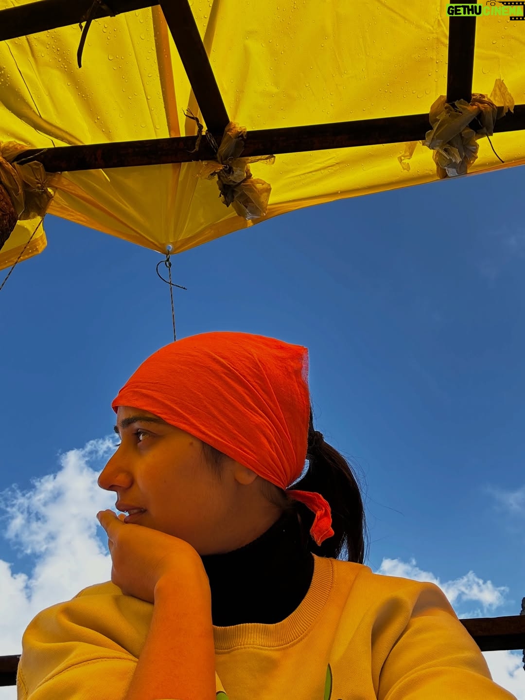 Navjot Kaur Gill - 52.7K Likes - Meinu yaad a jdo mai 6 class ch c meinu koi puchda c tu kithe jana choni a mai hmesha kehndi c Sri Hemkund Sahib . Aaj kine sal ho gye lakin mera ohi supna c hun jdo meinu avaj aai othe jaan lai mai ek mint nhi socheya te mai chli gyi te mera o 6 class wala supna pura ho gya 🙏🏻 te othe ponchke jo sukoon milda o duniyan te kisi jga te nhi mil sakda eh mai mehsoos  krke aai a 🙏🏻