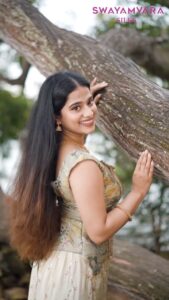 Actress Nayanthara Chakravarthy HD Photos and Wallpapers September 2025