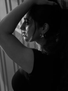 Actress Nayanthara Chakravarthy HD Photos and Wallpapers November 2025