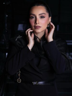 Nazanin Bayati Instagram - هیچوقت رو بودن کسی که از نبودنش می ترسی حساب باز نکن…🐢
۰
لاک پشت🎥
📸📸🙏🏻🌸
۰
۰
@bahmankamyar 🎞️
🐢
🐢
.
.
@sheydakhalilimakeup ❤️
@hodarazeghi ❤️