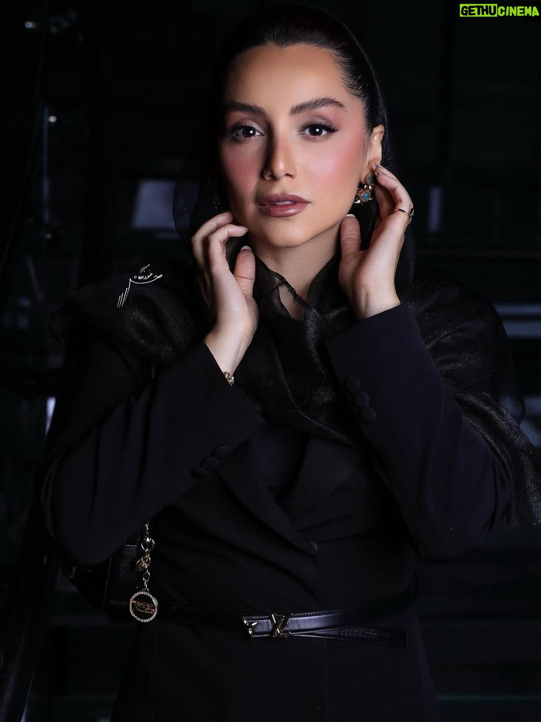 Nazanin Bayati - 197.7K Likes - هیچوقت رو بودن کسی که از نبودنش می ترسی حساب باز نکن…🐢

۰
لاک پشت🎥
📸📸🙏🏻🌸

۰
۰
@bahmankamyar 🎞️
🐢
🐢
.
.

@sheydakhalilimakeup ❤️
@hodarazeghi ❤️