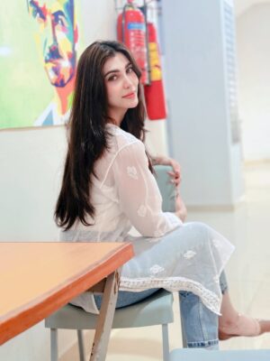 Nazish Jahangir Instagram - Tum ho tou 🤍

#nazishjahangir #white