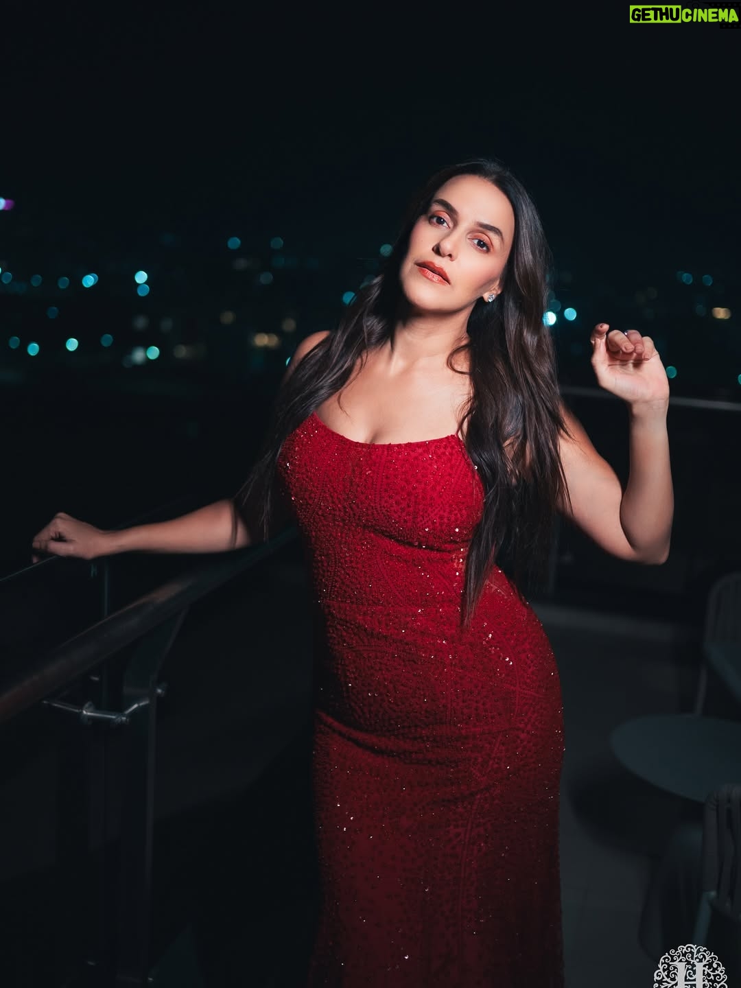Neha Dhupia - 153.1K Likes - In Red and ready to roar … 🐯 ♥️ 
.
.
.
.
.
.
.
@rohitgandhirahulkhanna 
@karishma.joolry 
@kaajee_rai 
@harmeetphotography 
@sikflix 
@hairbyshikhar 
@thakkerrishi 
@katalystworld