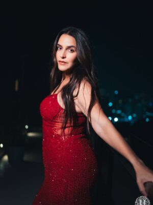 Neha Dhupia Instagram - In Red and ready to roar … 🐯 ♥️ 
.
.
.
.
.
.
.
@rohitgandhirahulkhanna 
@karishma.joolry 
@kaajee_rai 
@harmeetphotography 
@sikflix 
@hairbyshikhar 
@thakkerrishi 
@katalystworld