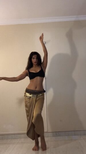 Neha Khan Instagram - Just…
#belly #bellydance