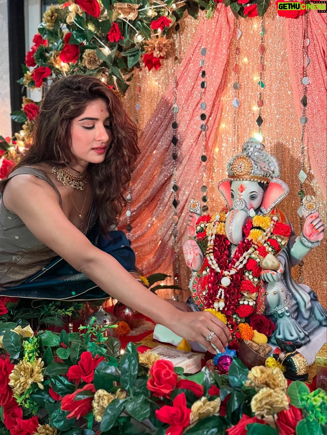Neha Khan - 13.8K Likes - 
