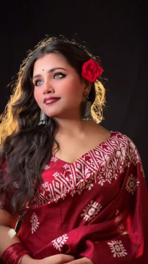 Neha Rana Instagram - Bangali baddie 😝✨
.
.
#bengali #bengaligirl❤️ #bengalisong❤️ #obodro #trending #trend #reelitfeelit #love #trendingsongs #trendingreels #foryou #neharana