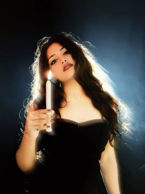 Neha Rana Instagram - Beauty in black ✨
.
.
#pictureoftheday #photo #trending #explore #blackdress #horror #raaz #pic #instagram #neharana
