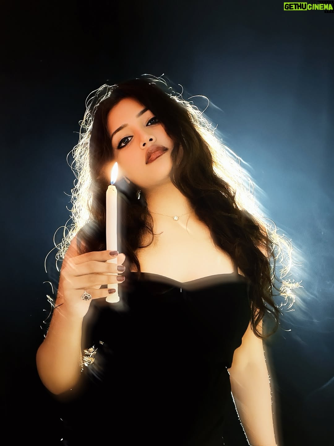 Neha Rana - 7K Likes - Beauty in black ✨
.
.
#pictureoftheday #photo #trending #explore #blackdress #horror #raaz #pic #instagram #neharana