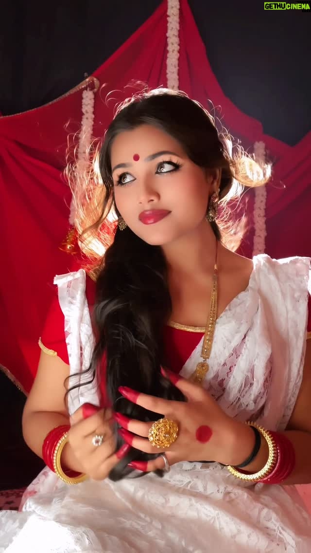 Neha Rana - 1.9K Likes - Many people complement me  I looked like Bengali 😭🤌✨ do I ?
.
.
#bangali #bangoli #bengaligetup #tunemaarientriyaan #explore #trending #reelitfeelit #explorepage #trendingreels #trendingsongs #reelinstagram #explore #fyp #neharana