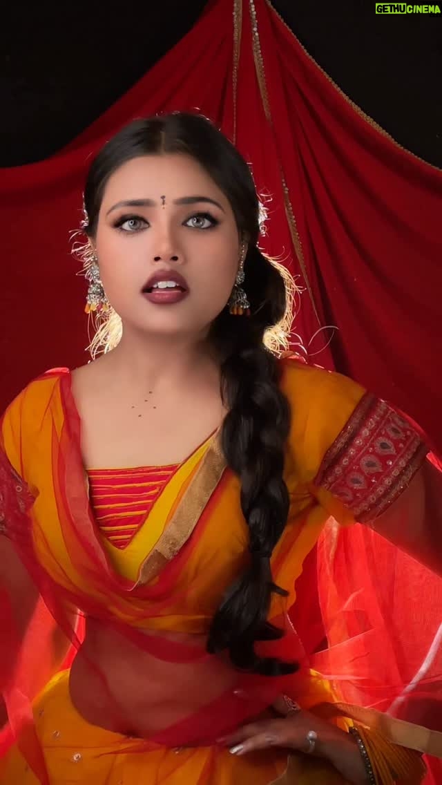 Neha Rana - 2.1K Likes - This dialogue 🤭   act 
.
.
.
#acting #dailogue #aishwarya #salman #humdildechukesanam #navratri #navratrispecial❤️ #viral #trending #reelitfeelit #fyp #explore #neharana