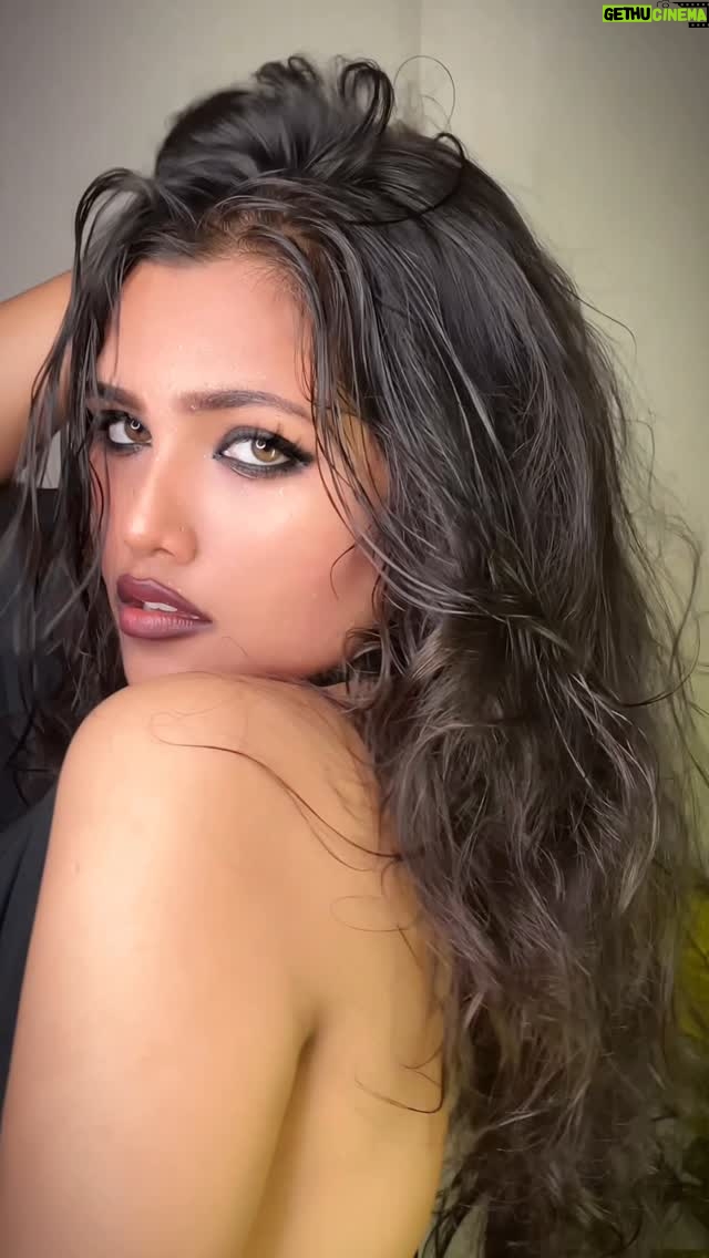 Neha Rana - 427 Likes - Rab nai hai fursat mai tarasa 😗🥱 I agree 
.
.
.
#trending #viral #explore #reelitfeelit #trend #trendingnow #trendingsongs #viralvideos #explorepage✨ #bipasa #trendingreels