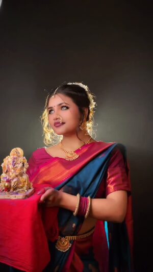 Neha Rana Instagram - Ganraya 🙏✨
.
.
#ganpatibappamorya_ #bappa #ganeshachaturthi #ganesha #trending #viral #reelitfeelit #explorepage #explore #trendingsongs #neharana #abhishekmalhan