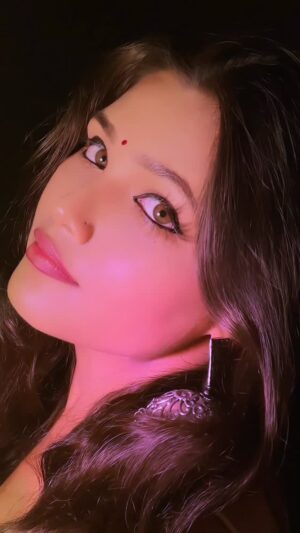 Neha Rana Instagram - Ek ek shayri ho jaye 😌👍👀✨
.
.
#trending #trendingsong #eyes #hazeleyes #reelitfeelit #reelinstagram #instadaily #trendingsongs #explore #fyp