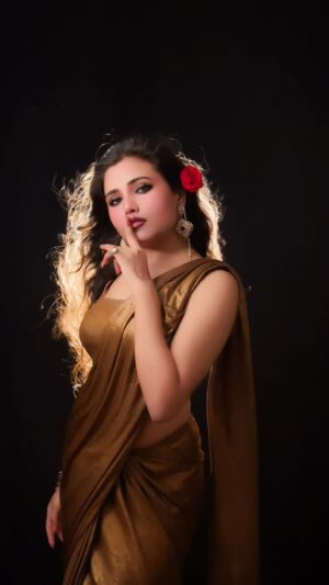 Neha Rana Instagram - Once again obodro ✨😍
.
.
.
#obodro #bengali #bengoli #bengolisong #viral #trending #trendingsongs #explore #reelitfeelit #instadaily #trendingreels #fyp #neharana