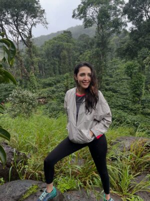 Neha Shetty Instagram - Back to where my heart feels most at home. Childhood, grandparents’ love, and now, my best friends 🤍🌿