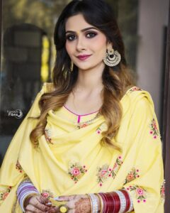 Actress Neha Singh HD Photos and Wallpapers May 2021