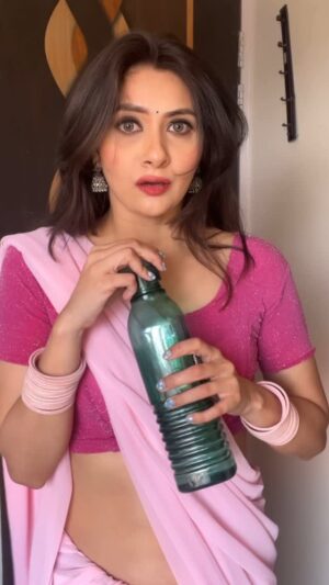 Neha Singh Instagram - Tumhare side mein huin 🌸
Lenses from @askworld.in 🧿