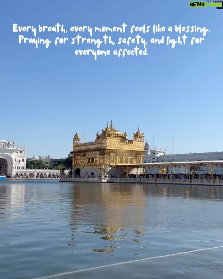 Neha Vora Jhaveri - 3 Likes - Sabr. Shukar. 🤍⚜️🙏🏻✨

Outfit @labelheli 

[golden temple, India, peace, positivity, vibes, gratitude, positive vibes, grateful, Indian, Amritsar, north india]