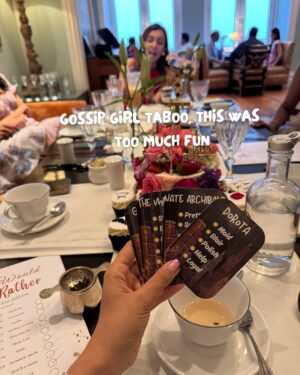 Neha Vora Jhaveri Instagram - Spotted: Par-tea with my girls 🫖,
a dimsum date night delight, and a family eve to remember, 31 came wrapped in love XOXO 💋