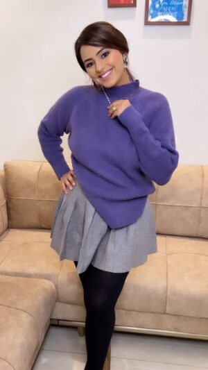 Neha Wadhawan Instagram - Create your own style.
.

#winterfashion #sweater #skirt