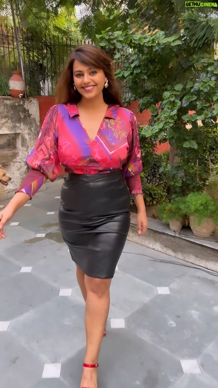 Neha Wadhawan - 2.8K Likes - Trust yourself that you can do it and get it😎
.
.
.
.
.
.
.
.
.
#leatherskirt #fashionwalk #styling