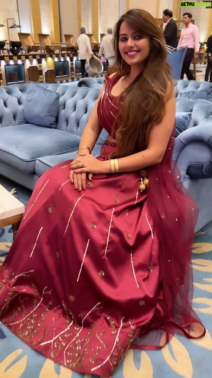 Neha Wadhawan - 6.3K Likes - Menu lehnga 😄
.
.
.

#indianwedding #lehnga #wine