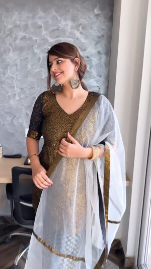 Neha Wadhawan Instagram - Don’t quit your daydream.
.
.
.
#suit #indianlook