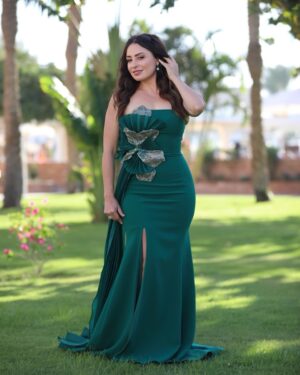 Nermin El Feky Instagram - #_ختام مهرجان الغردقه _لسينما الشباب# Many thanks to (dress)# @saphircouture ❤️🙏💋Hair dresser# @primasaloneg 🙏🙏Makeup artist up artist # @rehabtayee 💋😍❤️🙏🌺🎈# @nermine_elfeky # @hassan_sanad_ (photography🙏_