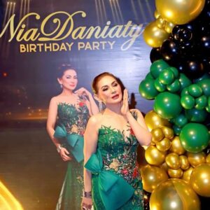Nia Daniati Instagram - Terima Kasih Ya Allah…Terima Kasih anak anaku,Cucuku,💖,Kaka””ku,Keponajan”ku,Saudara”ku,Sahabat””ku,Teman”” ku,Team ND, Semua Orang”” Special yg  Slalu menSupport,dalam keadaan apapun Love you All 🥰💖💖
