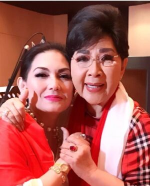 Nia Daniati Instagram - Selamat Jalan tante Titik Puspa Semoga Engkau Mendapat tempat Ter Indah di Surga nya Allah swt Al Fatihah….., Amiiiin 🤲🙏🥲