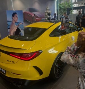 Nia Sharma Instagram - AMG!!!!!!!!! ………………(All Money gone) EMI ON😊😊😊😊😆 

Thanks @autohangar for such a beautiful delivery experience and rewinding our childhood 🥰

Ye Diwali Yellow wali 🪔 😇
