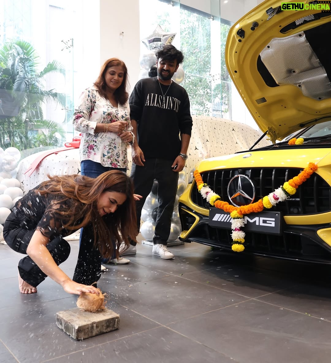 Nia Sharma - 754K Likes - AMG!!!!!!!!! ………………(All Money gone) EMI ON😊😊😊😊😆 

Thanks @autohangar for such a beautiful delivery experience and rewinding our childhood 🥰

Ye Diwali Yellow wali 🪔 😇