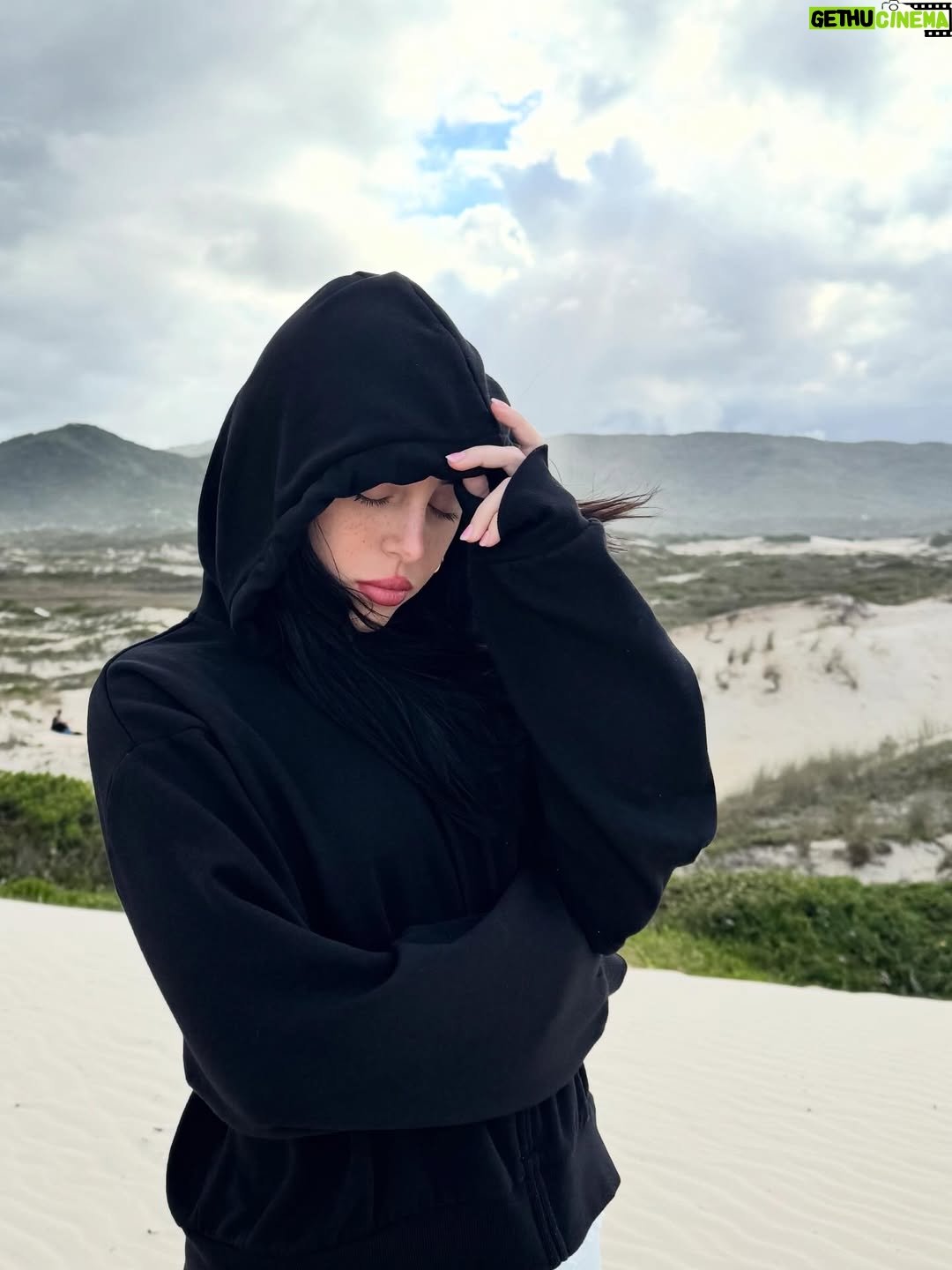 Nicki Nicole - 2.8 Million Likes - 🌙☀️